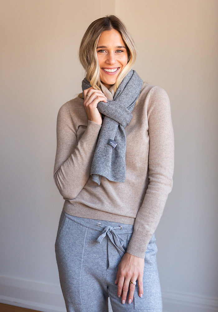 CLASSIC CASHMERE SCARF