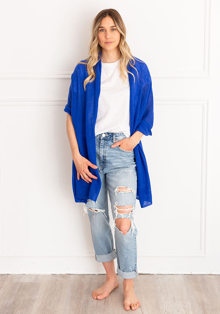 THE EVERYDAY CLASSIC CASHMERE WRAP + SCARF