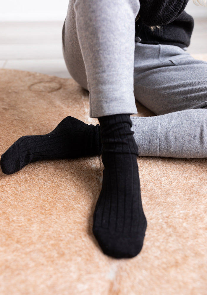 WOMEN'S LIGHT CASHMERE SOCKS