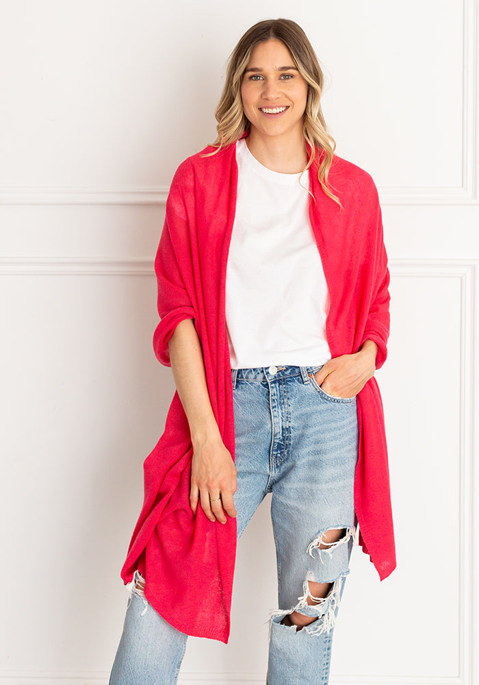 THE EVERYDAY CLASSIC CASHMERE WRAP + SCARF