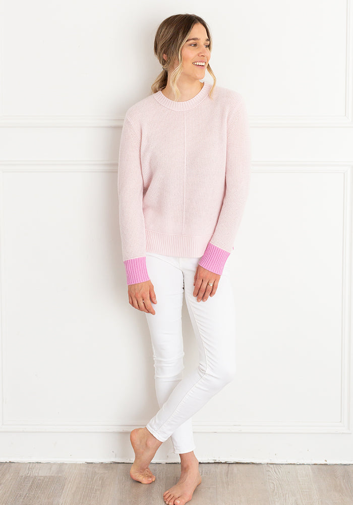 CONTRAST TRIM THERMAL CREW BY KINROSS - PINK