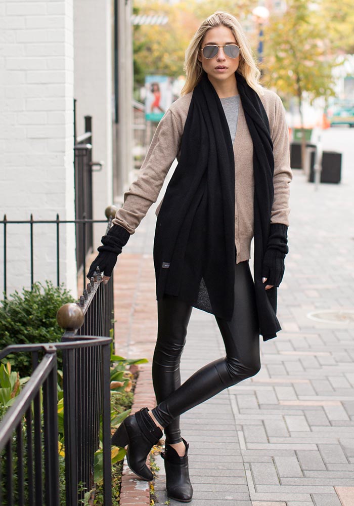 THE BLACK FRIDAY SCARF - BLACK