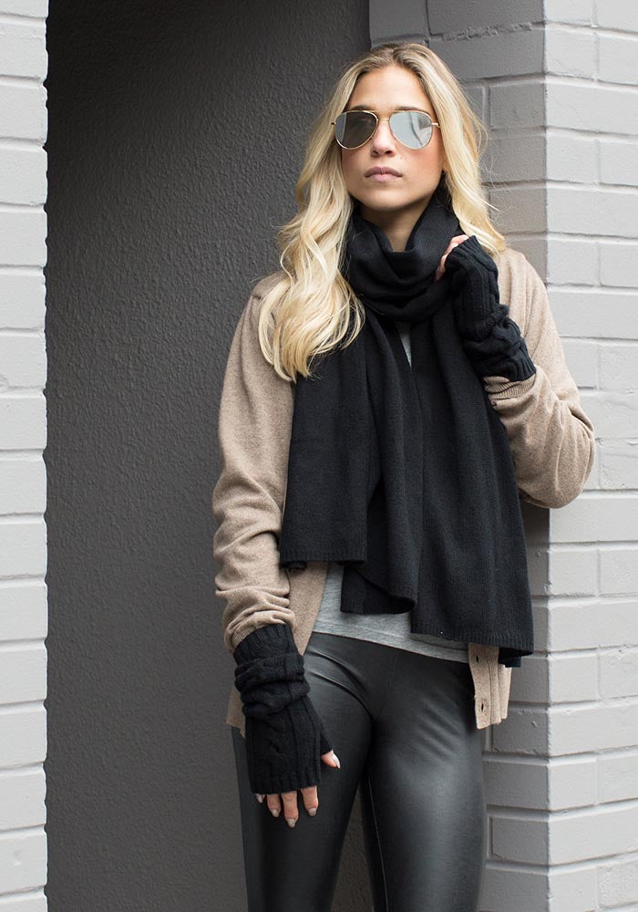 THE BLACK FRIDAY SCARF - BLACK