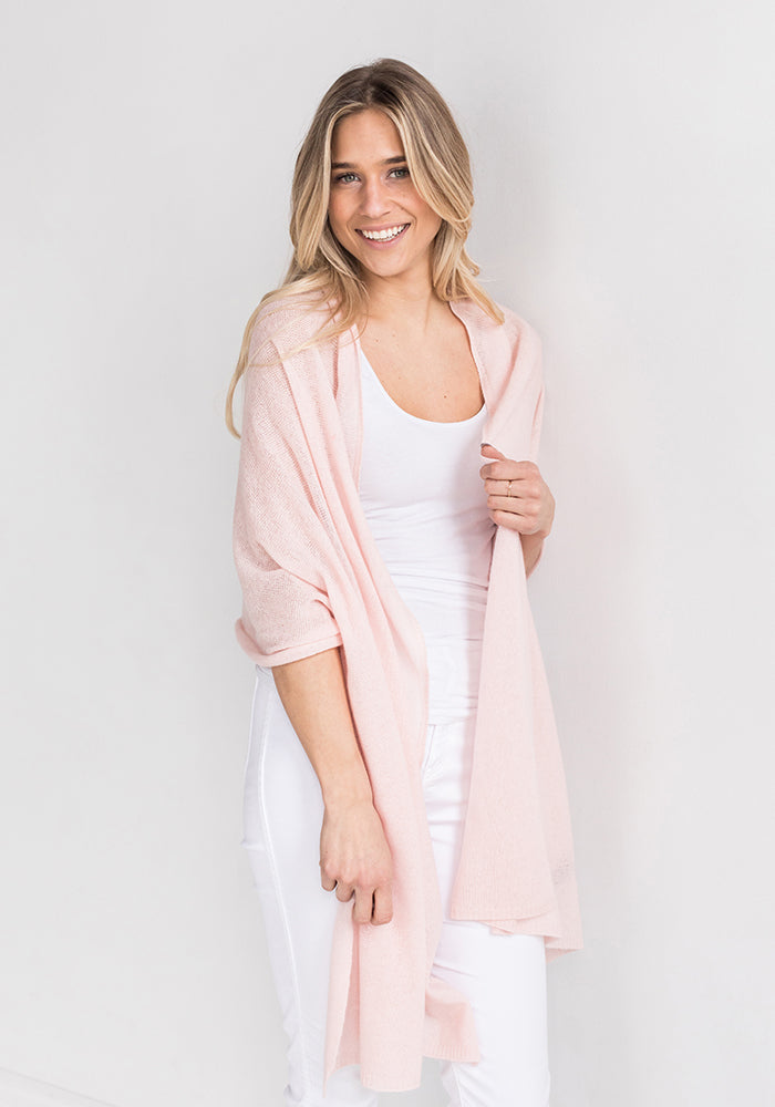 THE EVERYDAY CLASSIC CASHMERE WRAP + SCARF