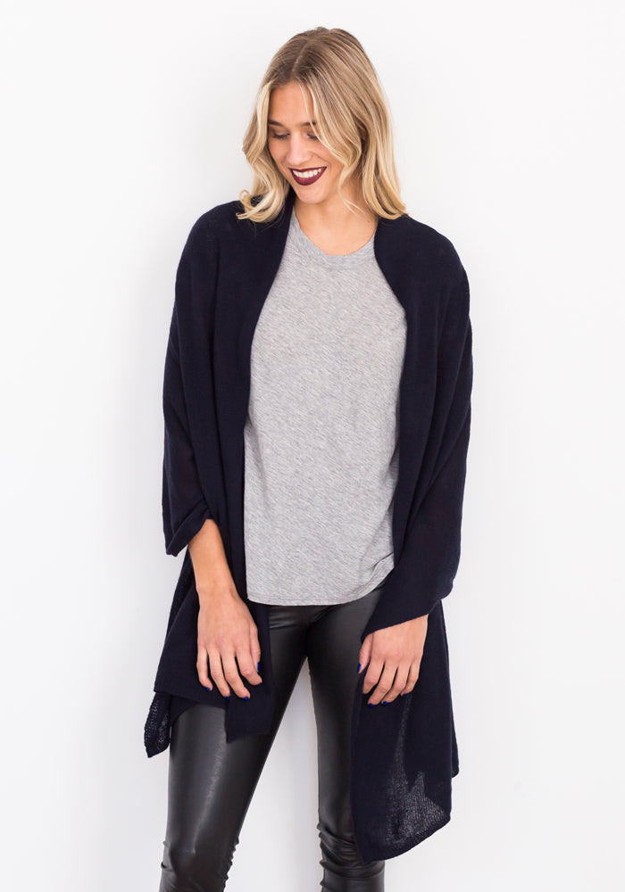 THE EVERYDAY CLASSIC CASHMERE WRAP + SCARF