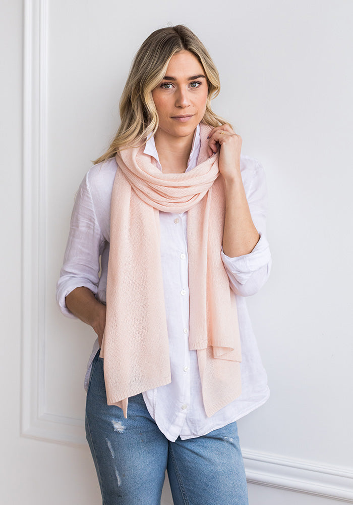 THE EVERYDAY CLASSIC CASHMERE WRAP + SCARF