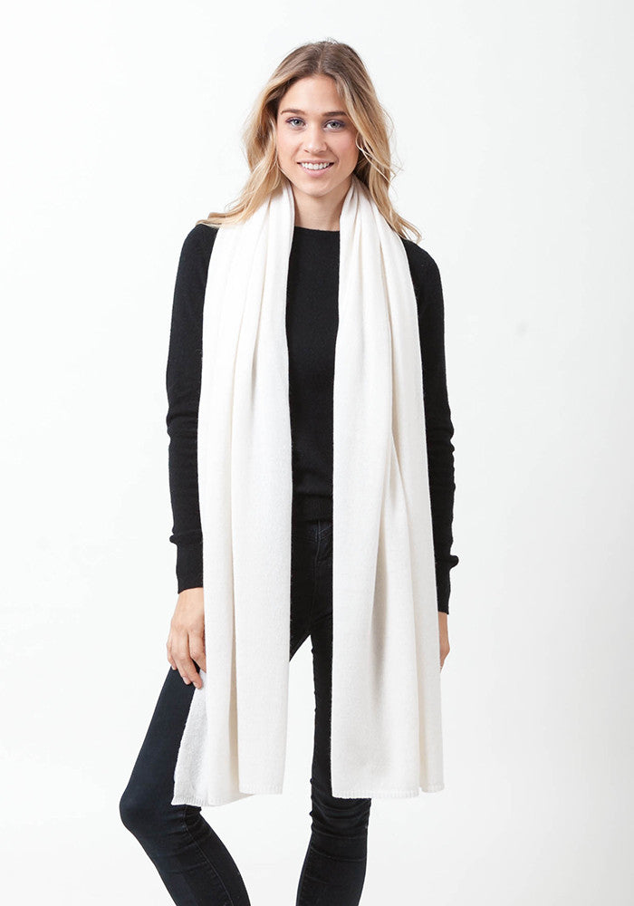 Extra Big Classic Wrap - The Cashmere Shop
- 16