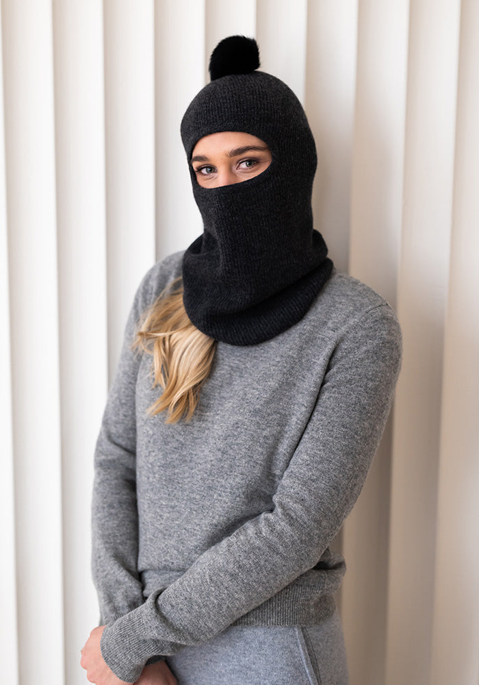 SMALL BALACLAVA WITH FUR