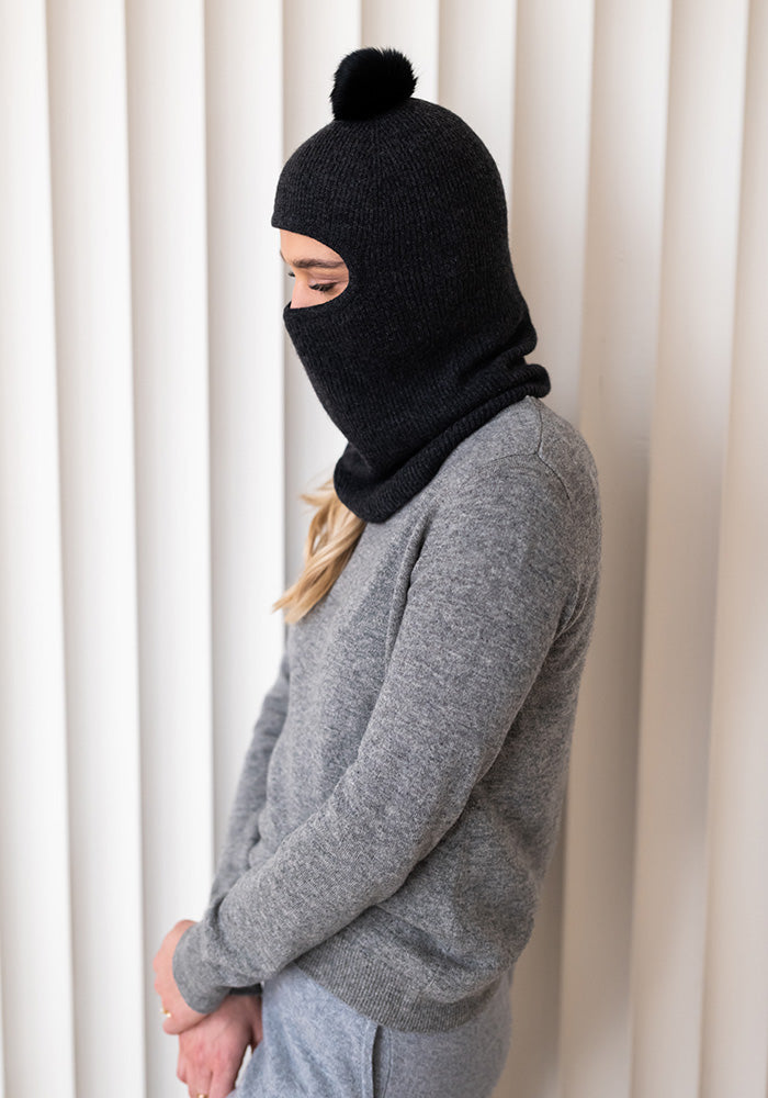 SMALL BALACLAVA WITH FUR