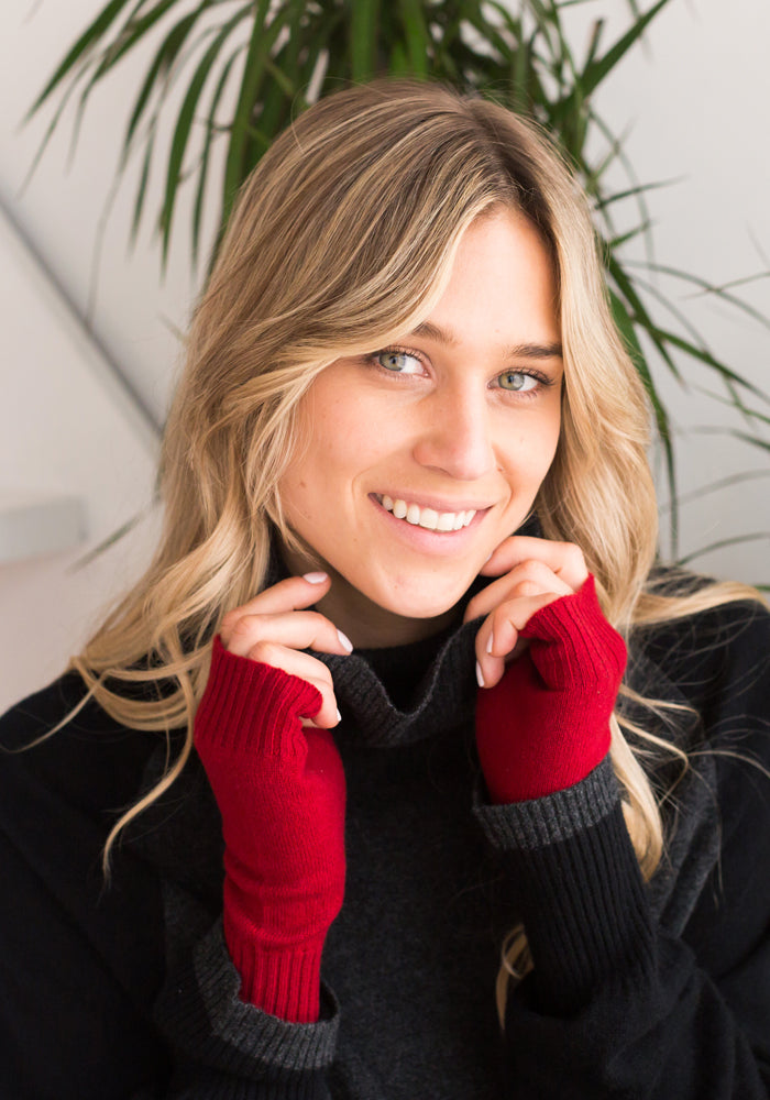 CASHMERE WRISTLETS