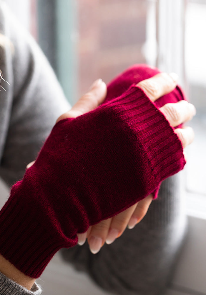 CASHMERE WRISTLETS