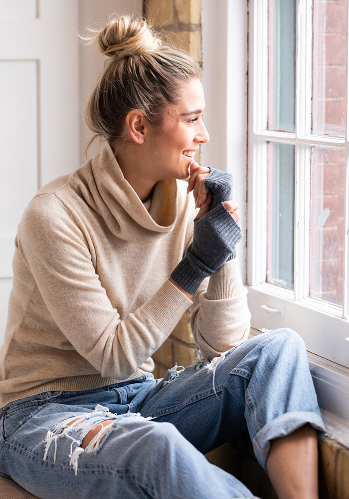 CASHMERE WRISTLETS