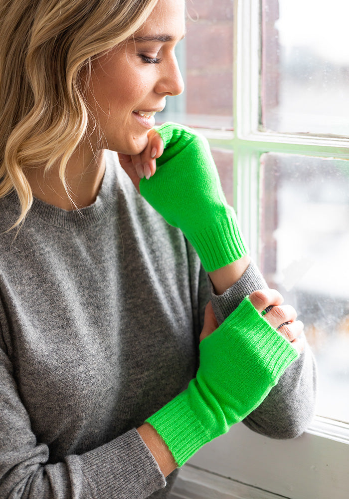 CASHMERE WRISTLETS