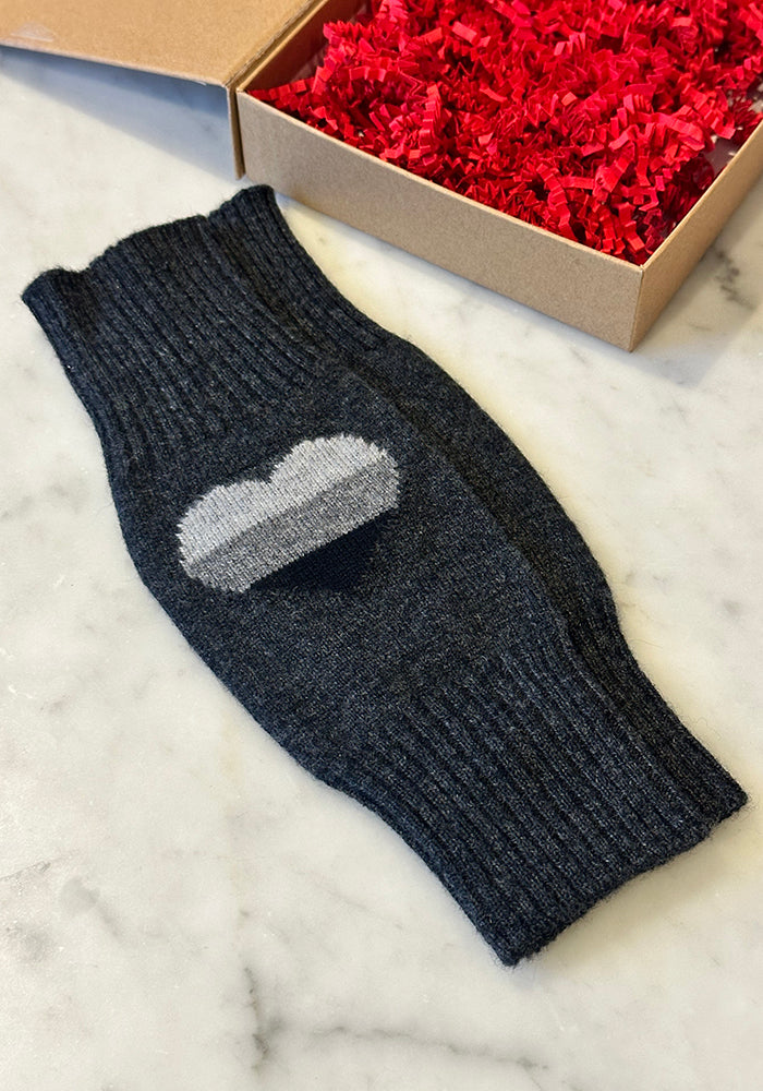 LOVE WRISTLETS - STRIPED HEART NEUTRAL