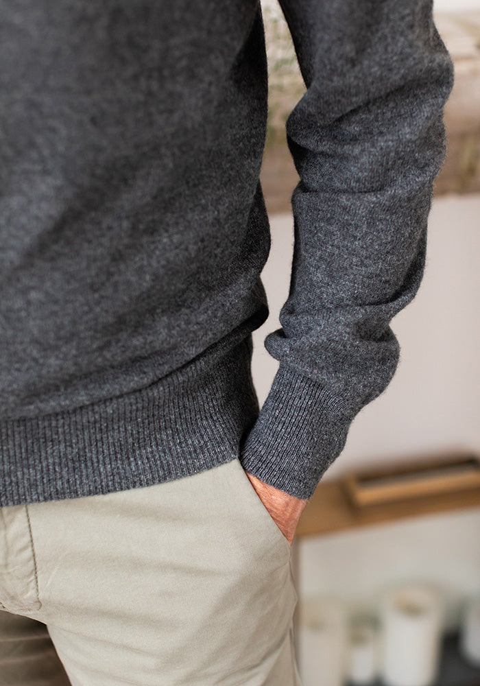 NEW MEN'S CASHMERE ROUND NECK - MEDIUM GREY