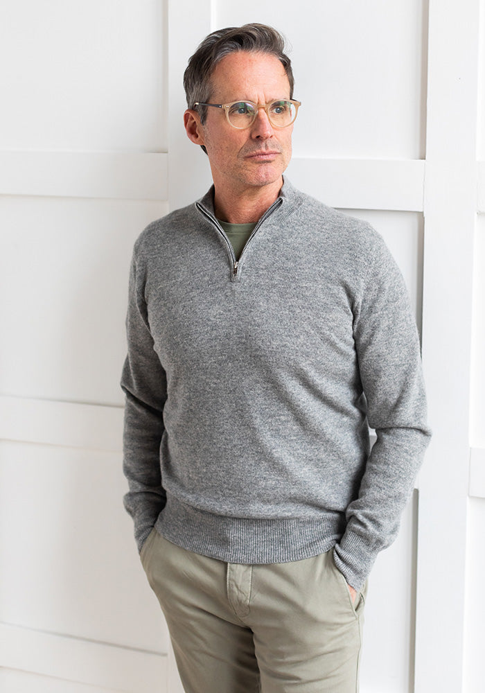 NEW MEN'S HALF ZIPPER - MID GREY