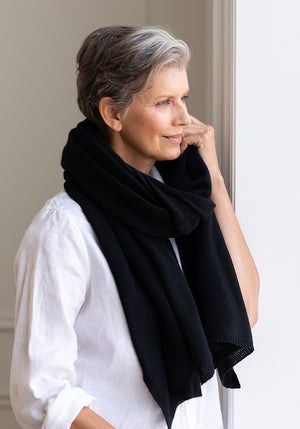 THE EVERYDAY CLASSIC CASHMERE WRAP + SCARF