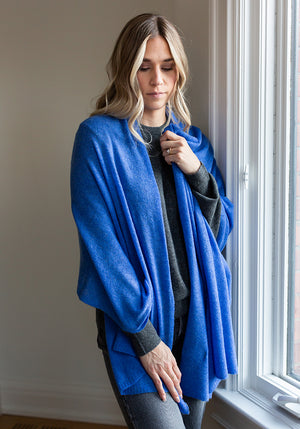 THE EVERYDAY CLASSIC CASHMERE WRAP + SCARF