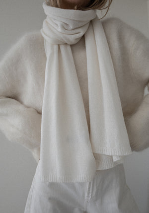 BLACK FRIDAY SCARF - ARCTIC WHITE