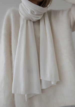 BLACK FRIDAY SCARF - ARCTIC WHITE