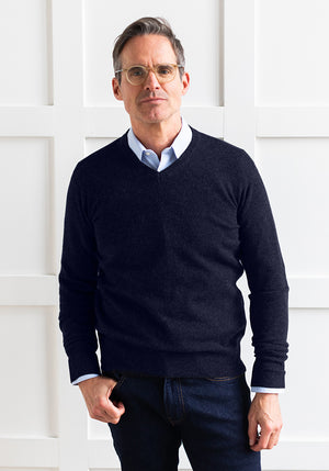 MEN'S CASHMERE V-NECK - NAVY