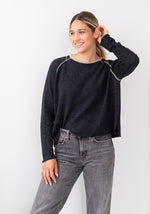 MESH CASHMERE TAB SLEEVE CREW - CHARCOAL/MUSHROOM
