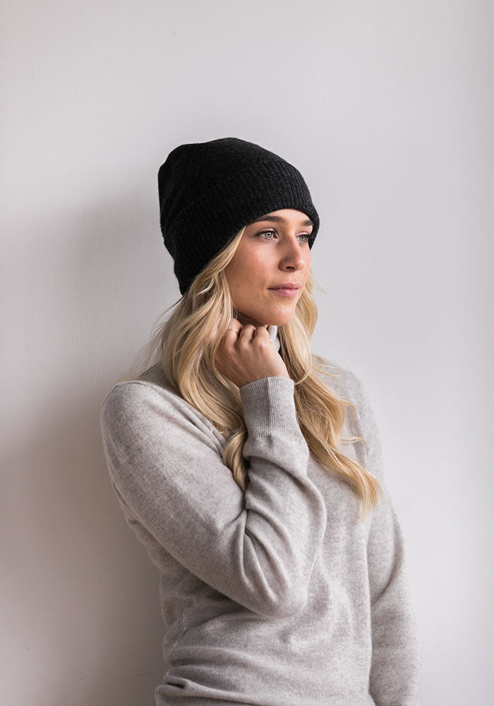 CLASSIC CASHMERE HAT