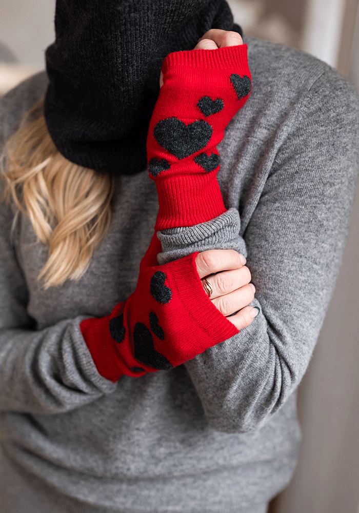 LOVE WRISTLETS - MANY HEARTS RED W/ CHARCOAL