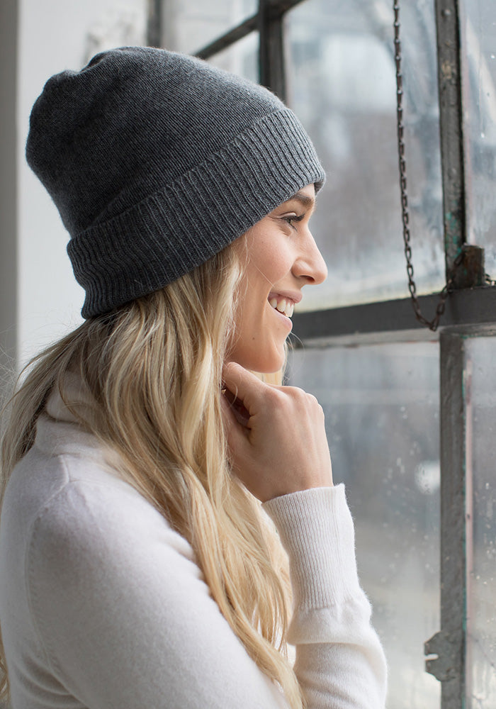 Classic Hat, 100% Cashmere in Medium Grey - Winter Accessories