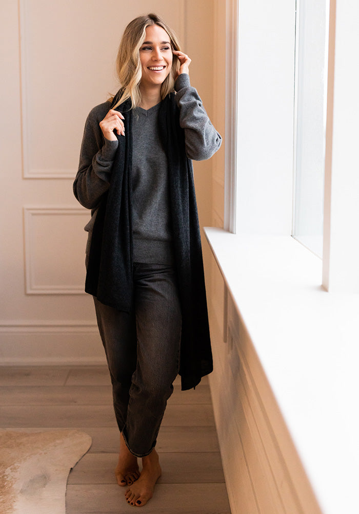 THE EVERYDAY CLASSIC CASHMERE WRAP + SCARF