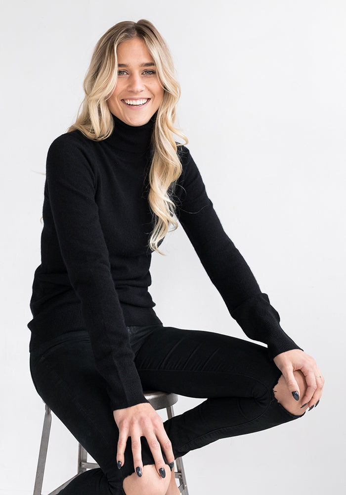 NEW WOMEN'S TURTLE NECK - BLACK