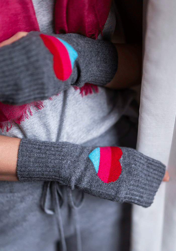 LOVE WRISTLETS - STRIPED HEART COLOUR