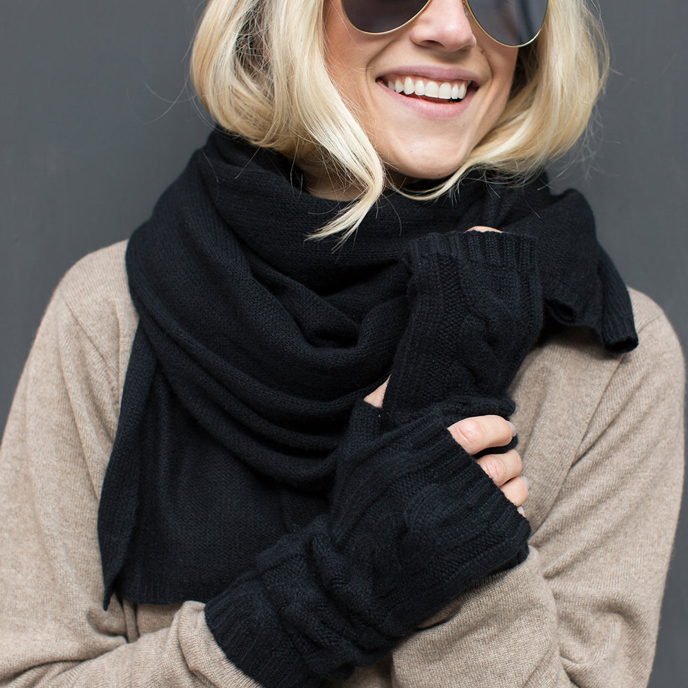THE BLACK FRIDAY SCARF - BLACK