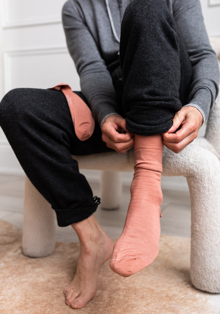 MEN'S CASHMERE & HEMP SOCKS