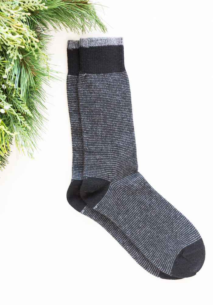 MEN'S MICRO STRIPE CASHMERE SOCKS